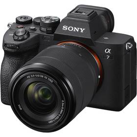 Sony Alpha A7 IV + FE 28-70 mm černý