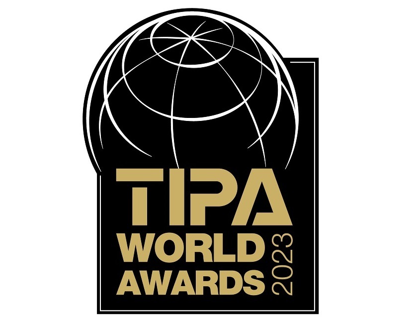 Digitální bezzrcadlovka Sony ZV-E1, černá, ocenění TIPA World Awards