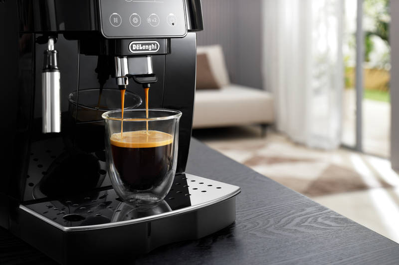 Espresso De Longhi Magnifica Start ECAM 220.21 B ern lehce